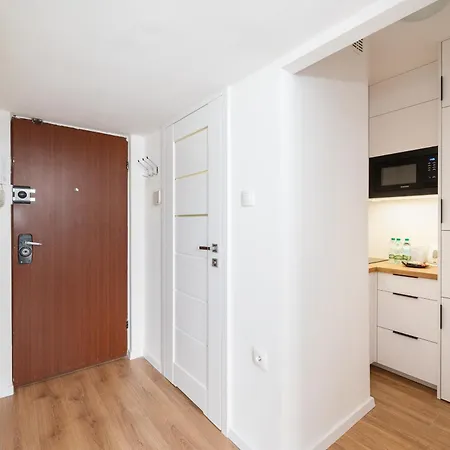 Krasinski Garden Comfort Apartment Warsaw Exterior photo