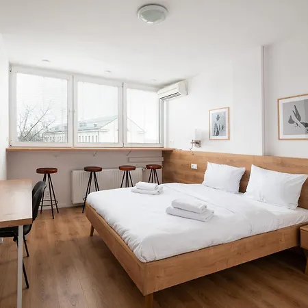 Krasinski Garden Comfort Apartment Warsaw Exterior photo